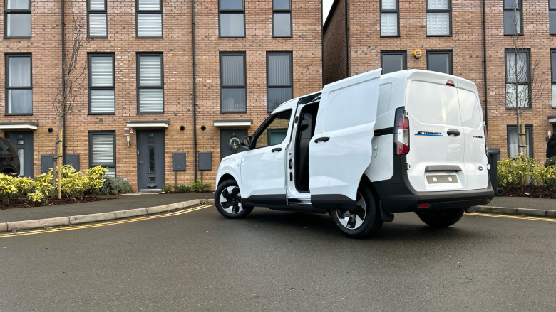 Ford Transit Courier E-Transit Courier 100kW 43kWh Trend Van Auto